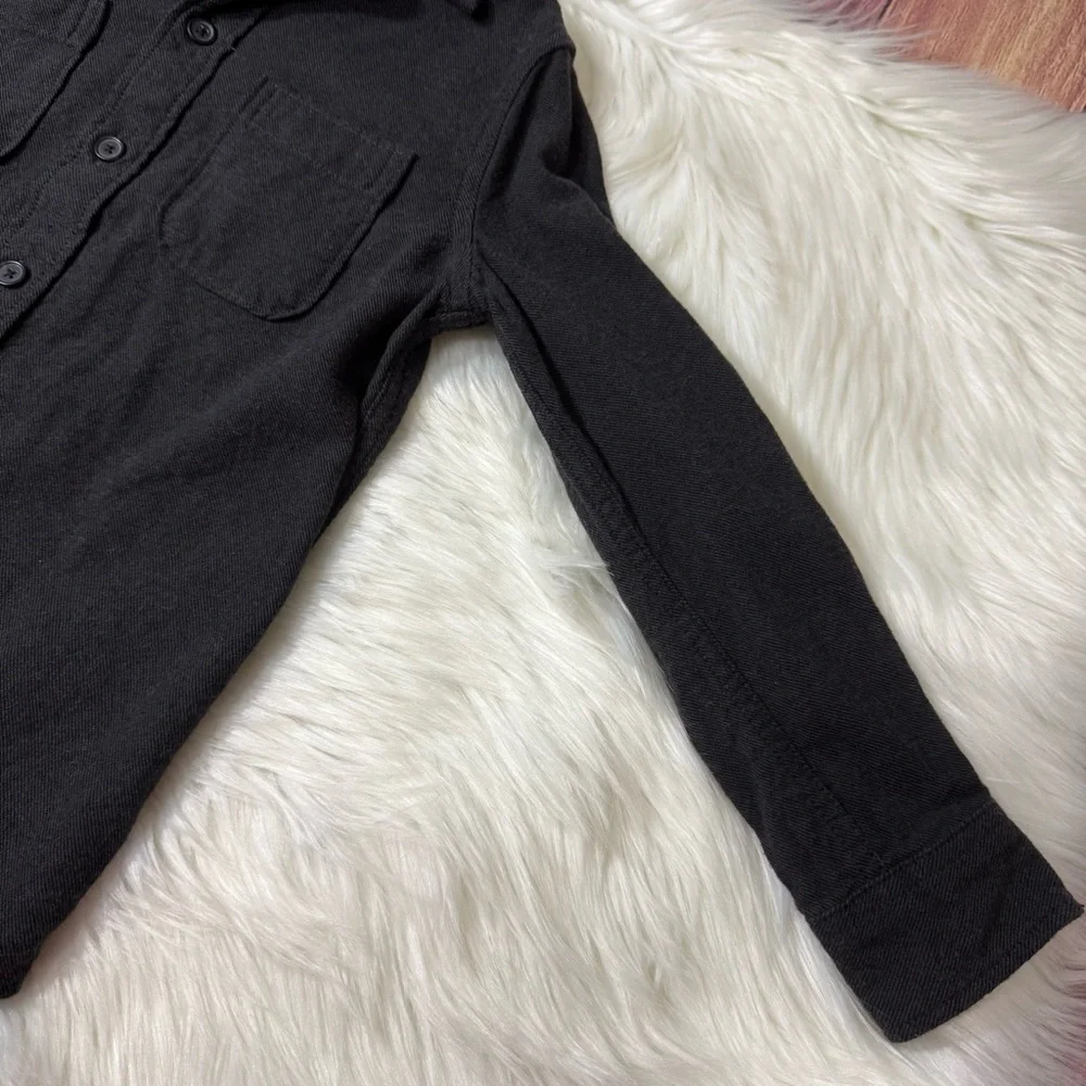 GAP Kids Size Small Black Button-Up Long Sleeve Shirt